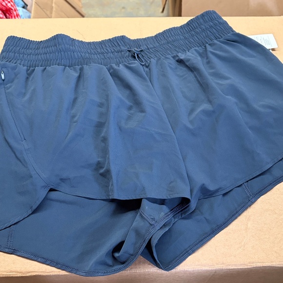 High-Rise Shorts - Picture 2 of 3